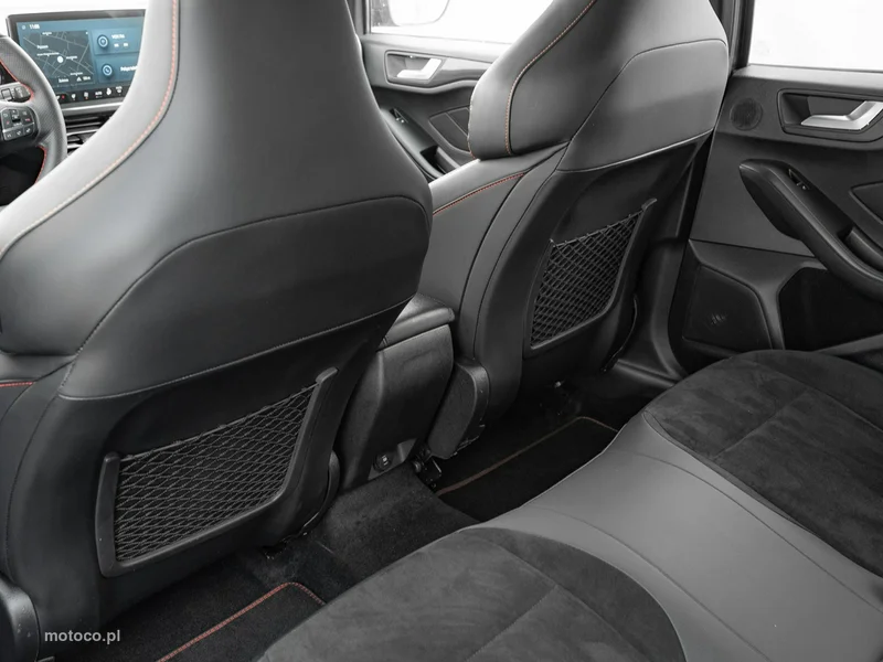 Ford Focus IV 27