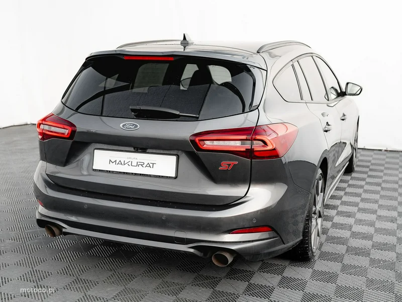 Ford Focus IV 5