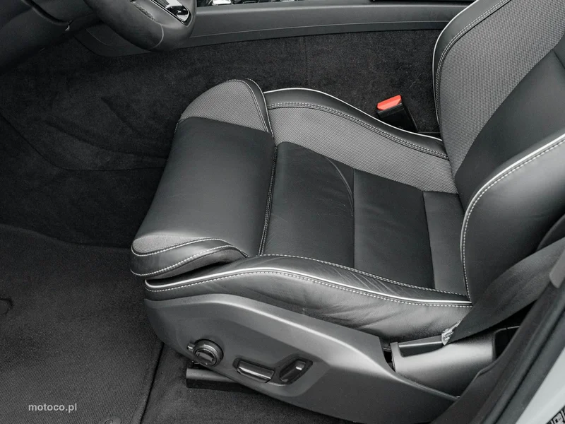 Volvo XC 60 13