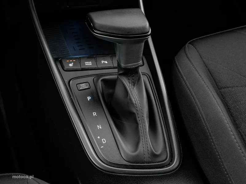 Hyundai BAYON 18