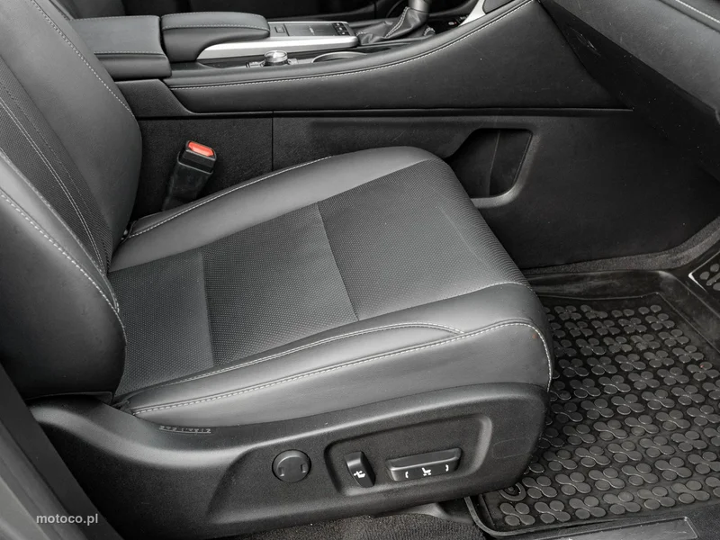 Lexus RX 34