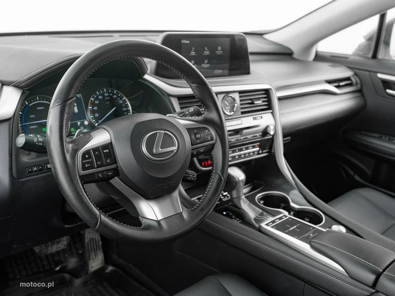 Lexus RX 6