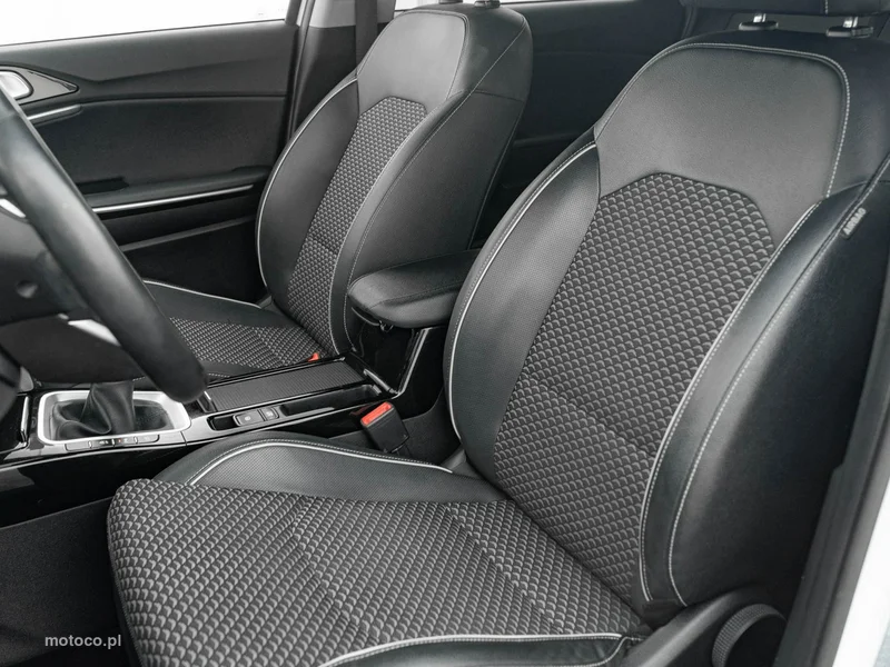 Kia Cee'd 12