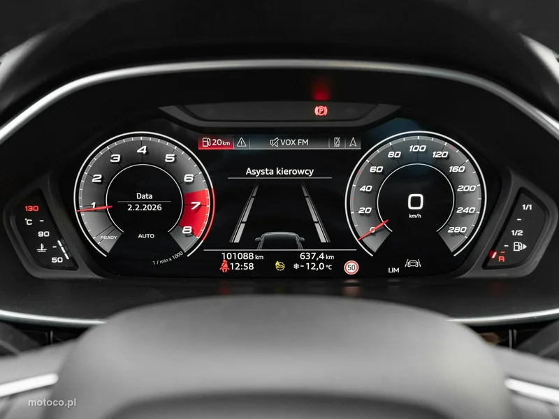 Audi Q3 F3 15
