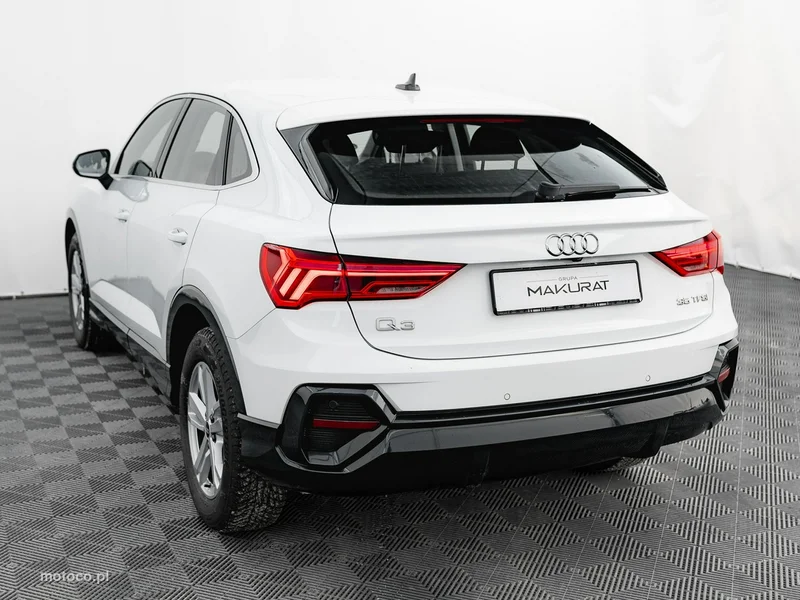 Audi Q3 F3 4
