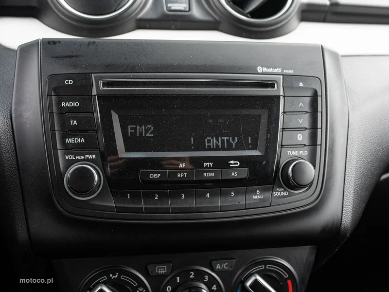 Suzuki Swift 18