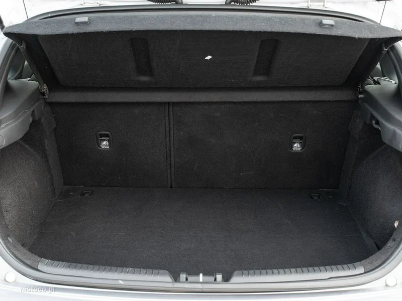 Hyundai i30 24