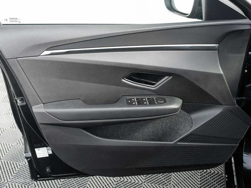 Renault Megane IV 12