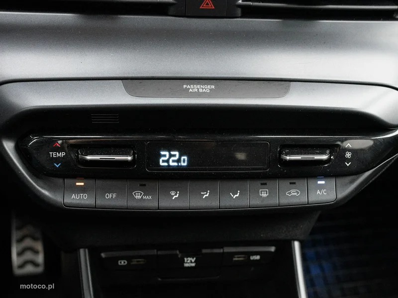 Hyundai BAYON 18