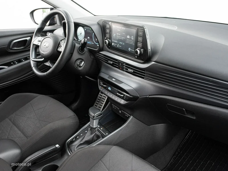 Hyundai BAYON 27