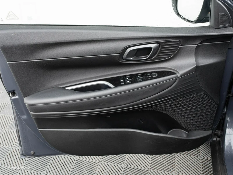 Hyundai BAYON 10