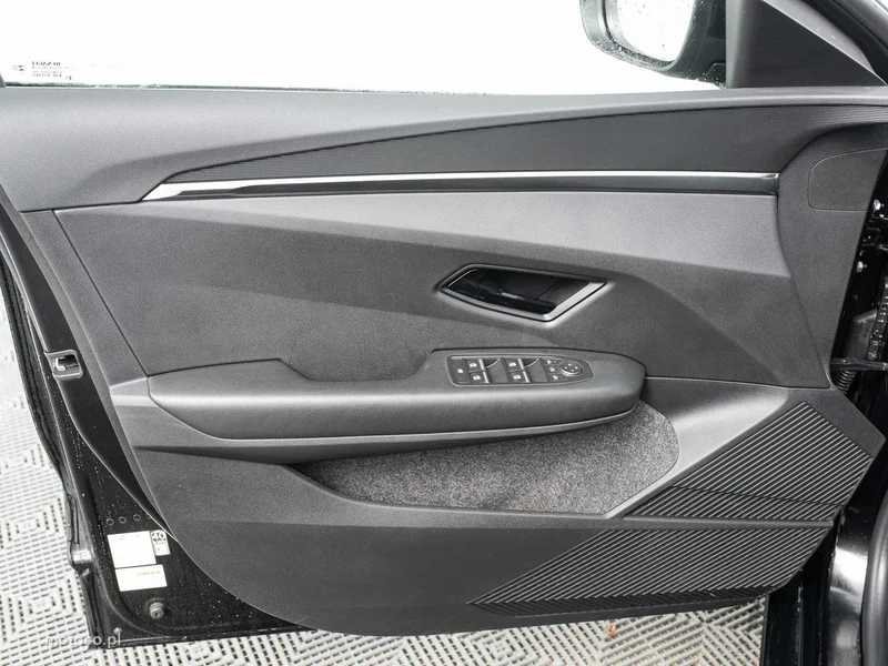Renault Megane IV 9