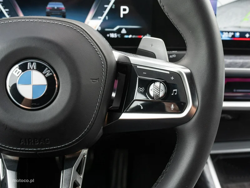 BMW Seria 7 G70 740 14