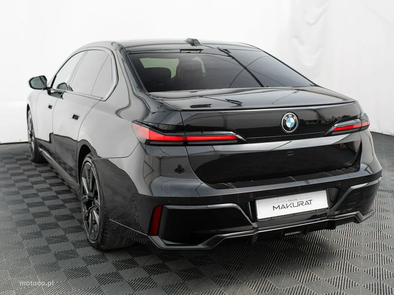 BMW Seria 7 G70 740 4
