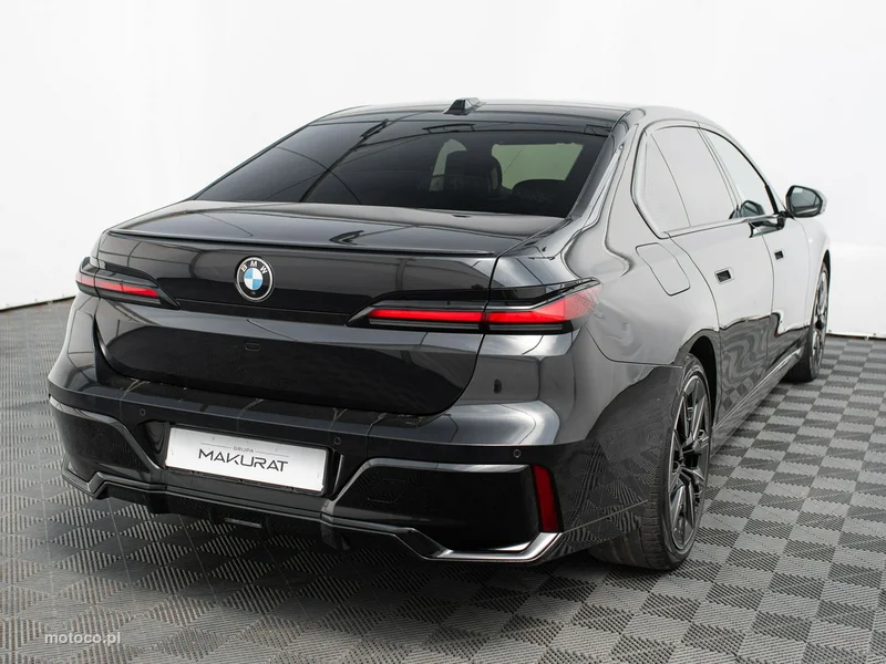 BMW Seria 7 G70 740 5
