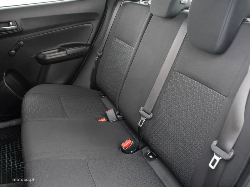 Suzuki Swift 21