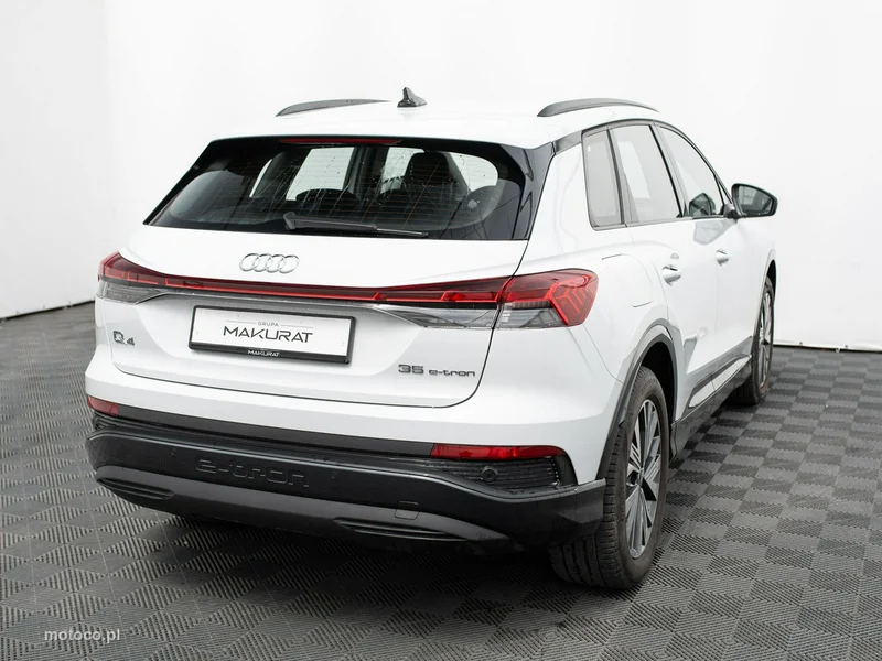 Audi Q4 e-tron 5