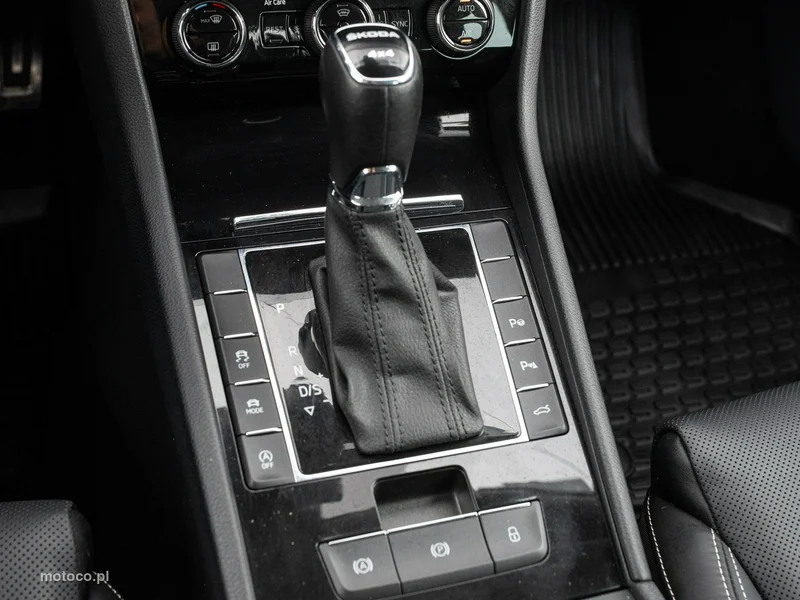 Skoda Superb III 16