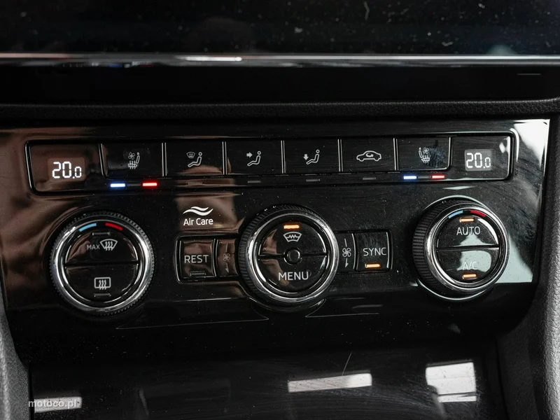 Skoda Superb III 17