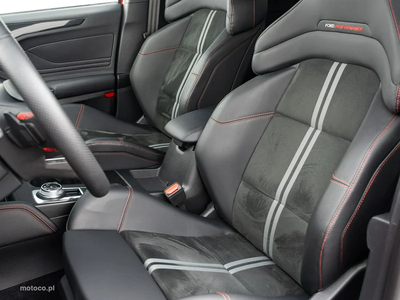 Ford Focus IV 11