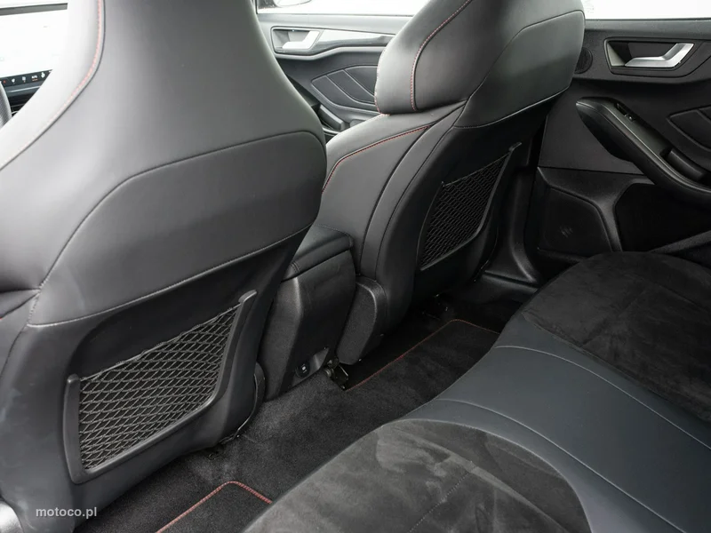 Ford Focus IV 24
