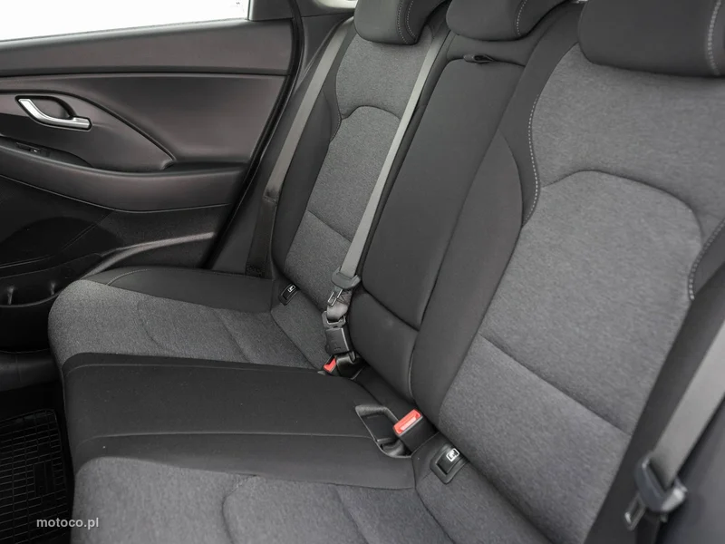 Hyundai i30 24