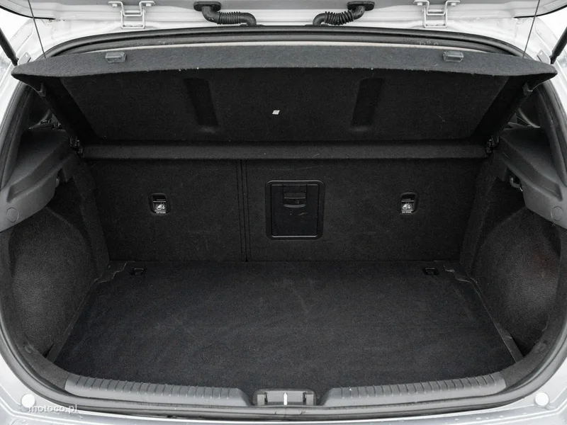 Hyundai i30 24