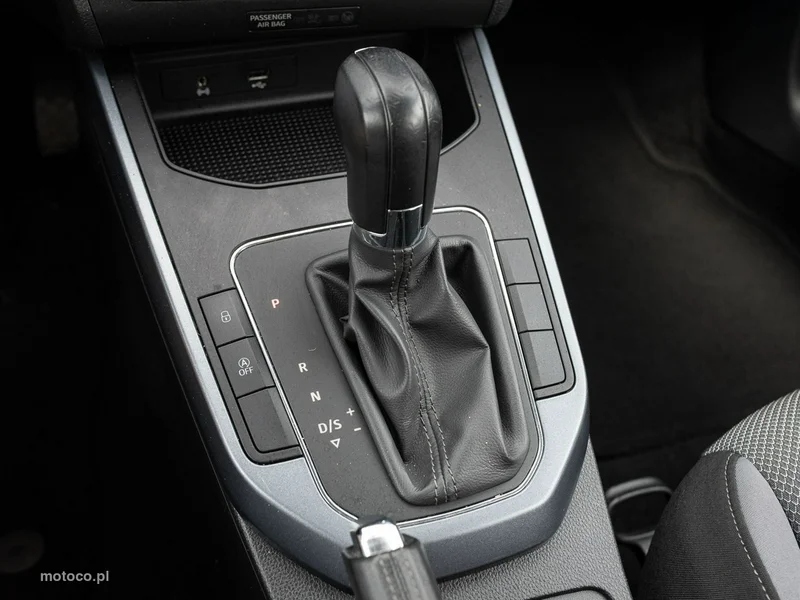 Seat Arona 15