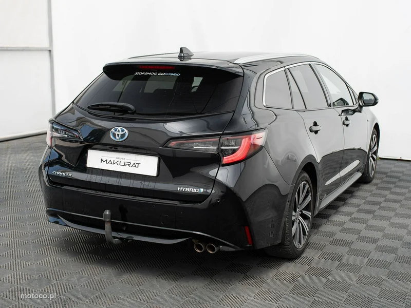 Toyota Corolla E210 5