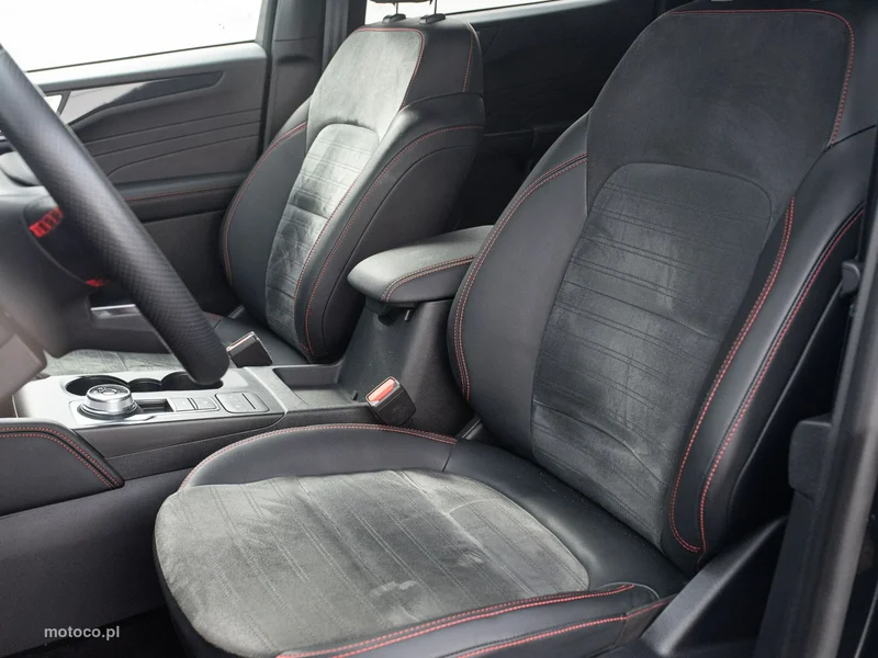 Ford Kuga II 11