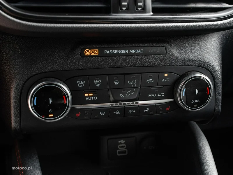 Ford Kuga II 16