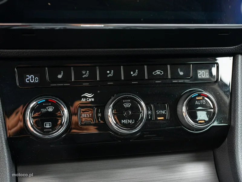 Skoda Superb III 16