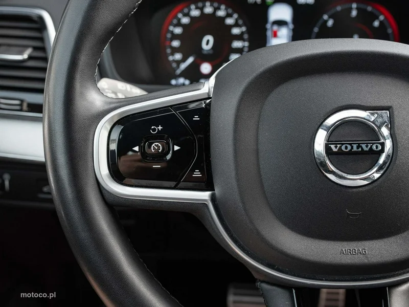 Volvo XC 90 13