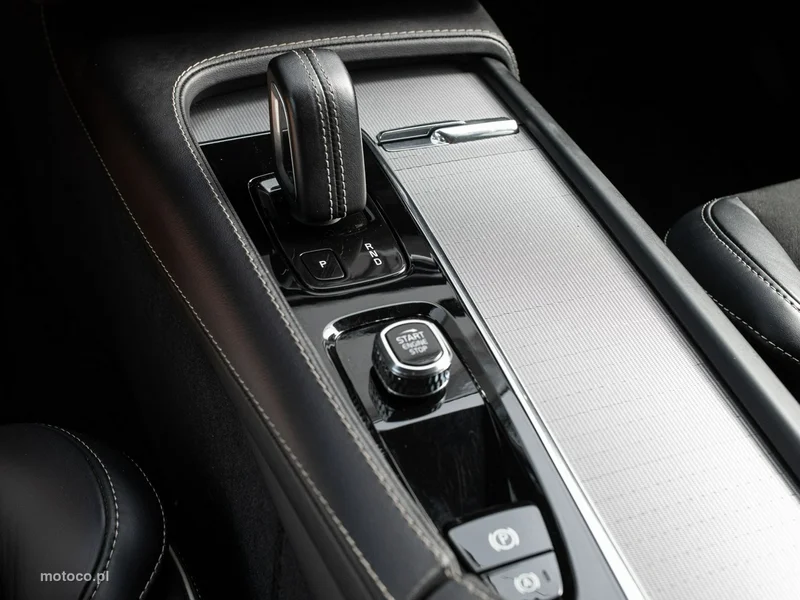 Volvo XC 90 15
