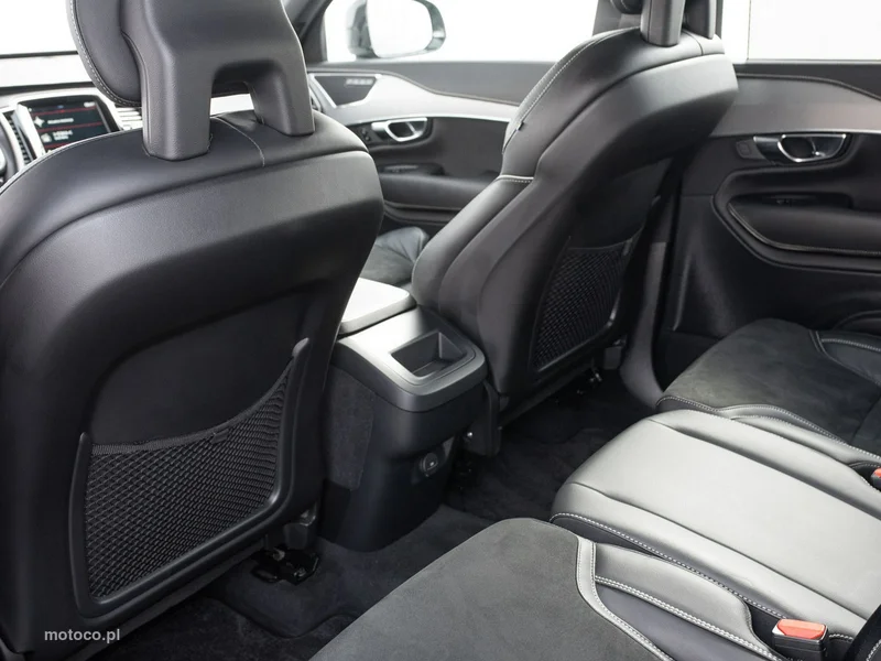 Volvo XC 90 23
