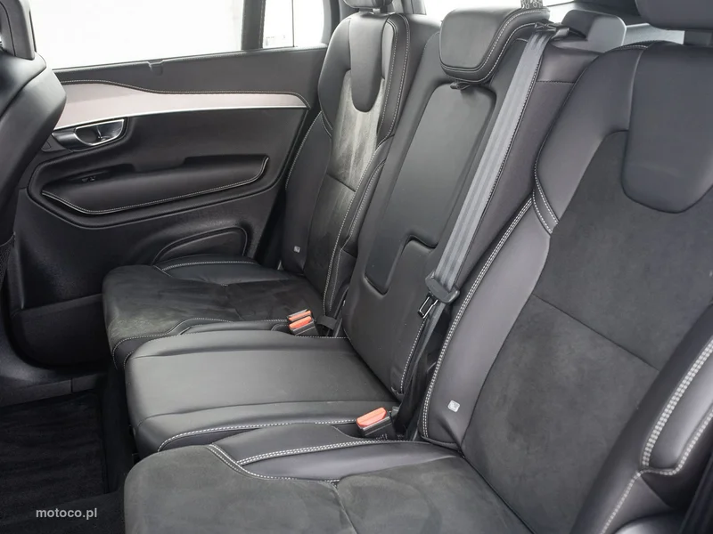 Volvo XC 90 24