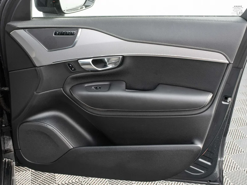 Volvo XC 90 27