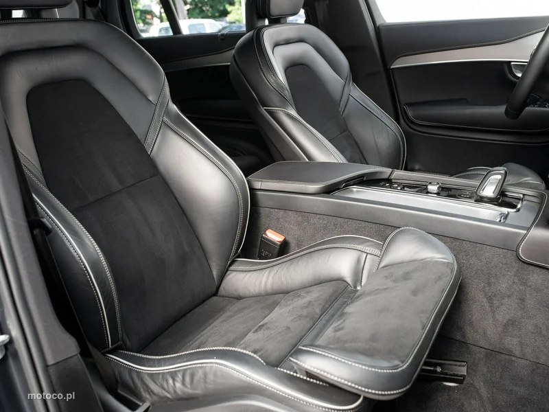 Volvo XC 90 29