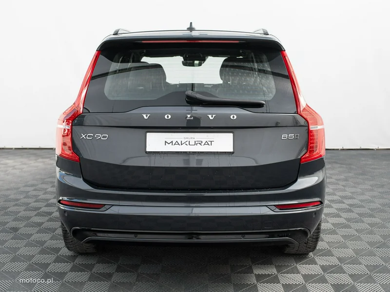 Volvo XC 90 8