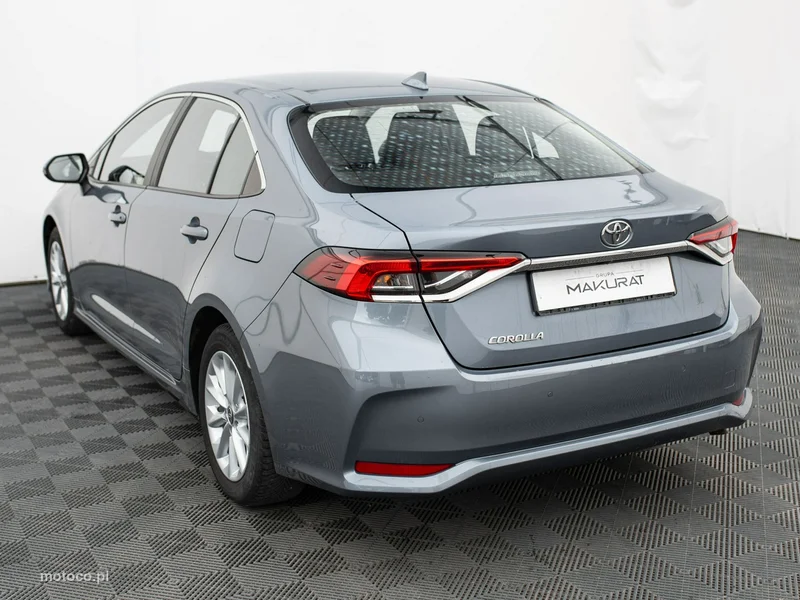 Toyota Corolla E210 4