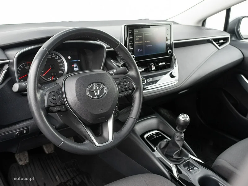 Toyota Corolla E210 6