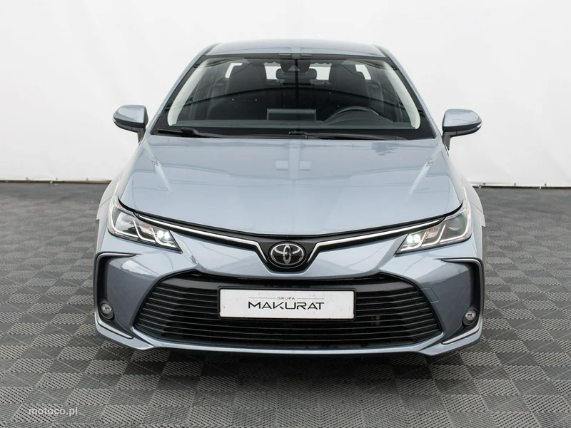Toyota Corolla E210 7