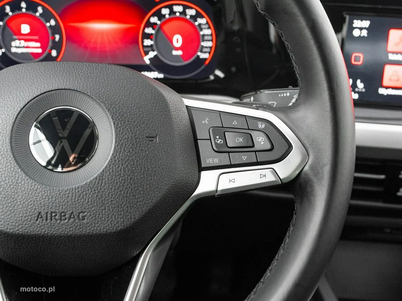 Volkswagen Golf VIII 14
