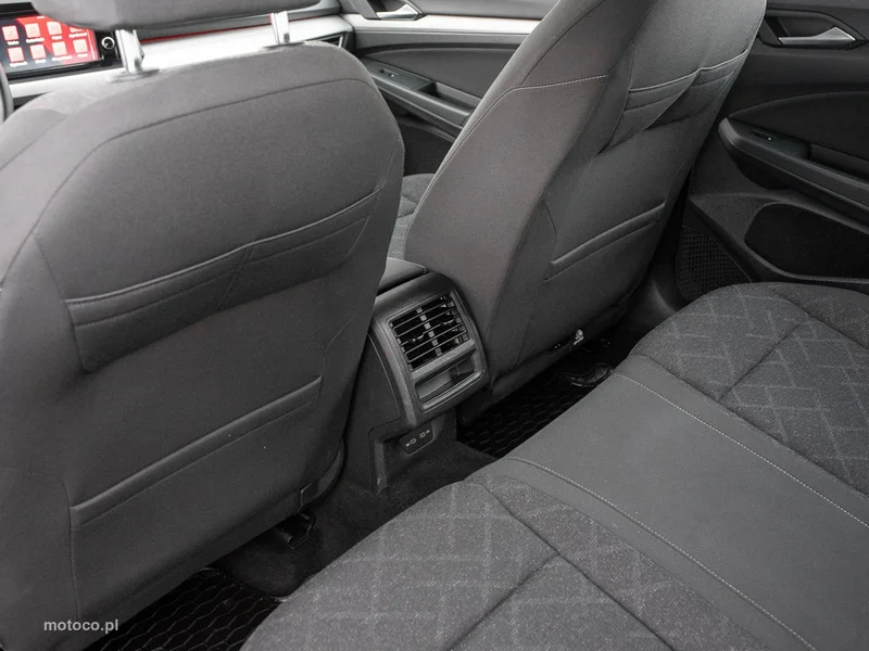 Volkswagen Golf VIII 23