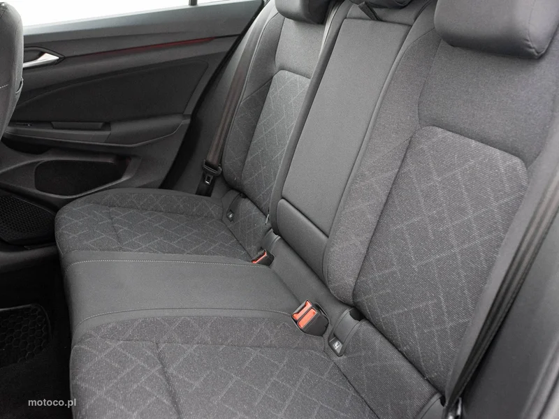 Volkswagen Golf VIII 24