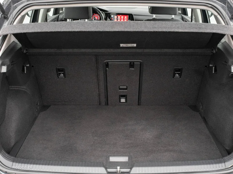 Volkswagen Golf VIII 25