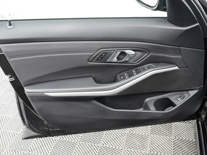 BMW Seria 3 G20 318 9