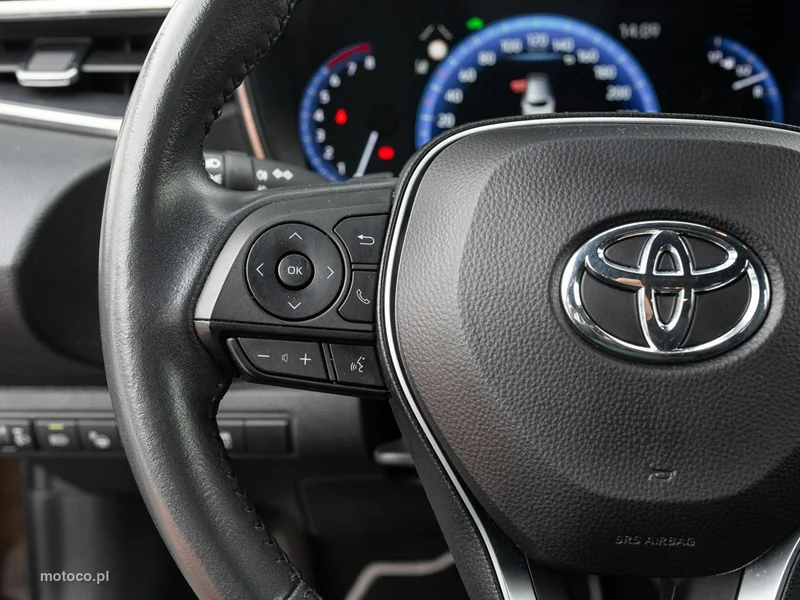 Toyota Corolla E210 13