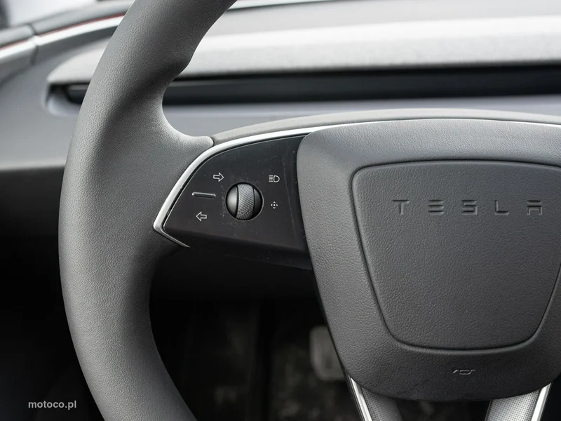 Tesla Model 3 12