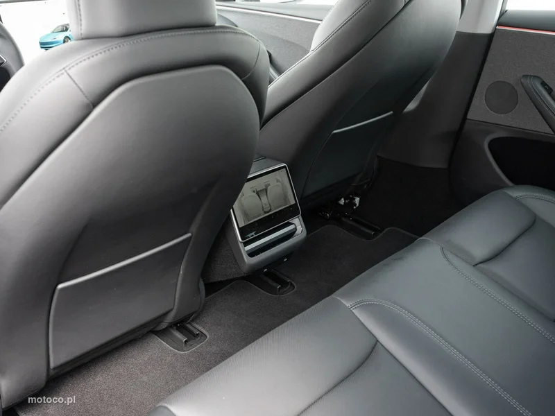 Tesla Model 3 23